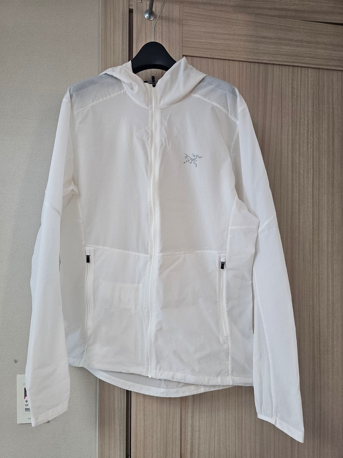 아크테릭스 인센도 에어쉘 후디 판매합니다  상품이미지1