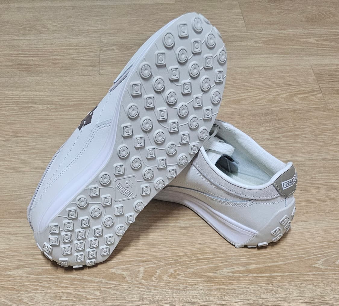 데상트 크론레이서 스니커즈 260새상품미사용 상품이미지4