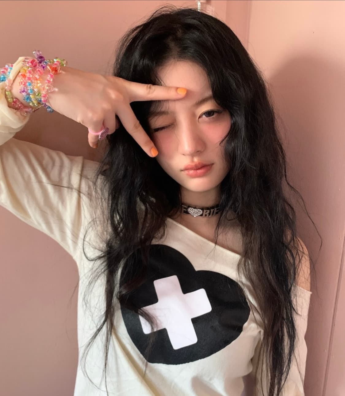 샵페어리 크로스 하트 컷오프 티셔츠 크림 상품이미지1