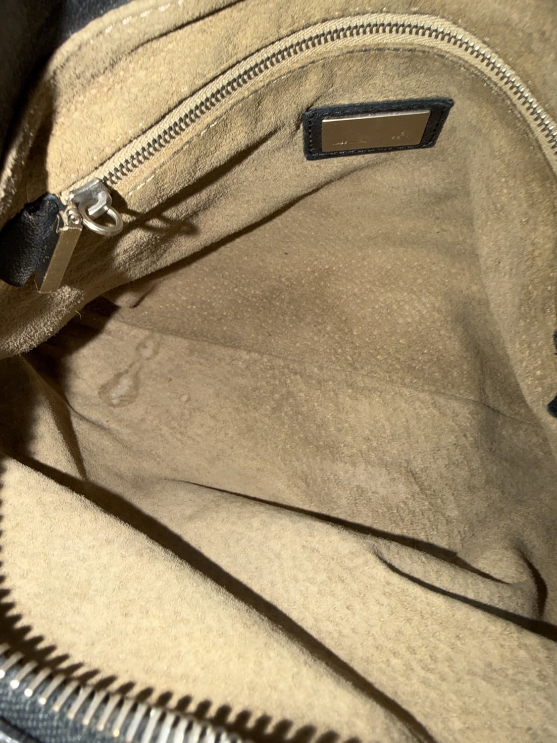 펜디 드레이프 랩 카프스킨 호보백 상품이미지9