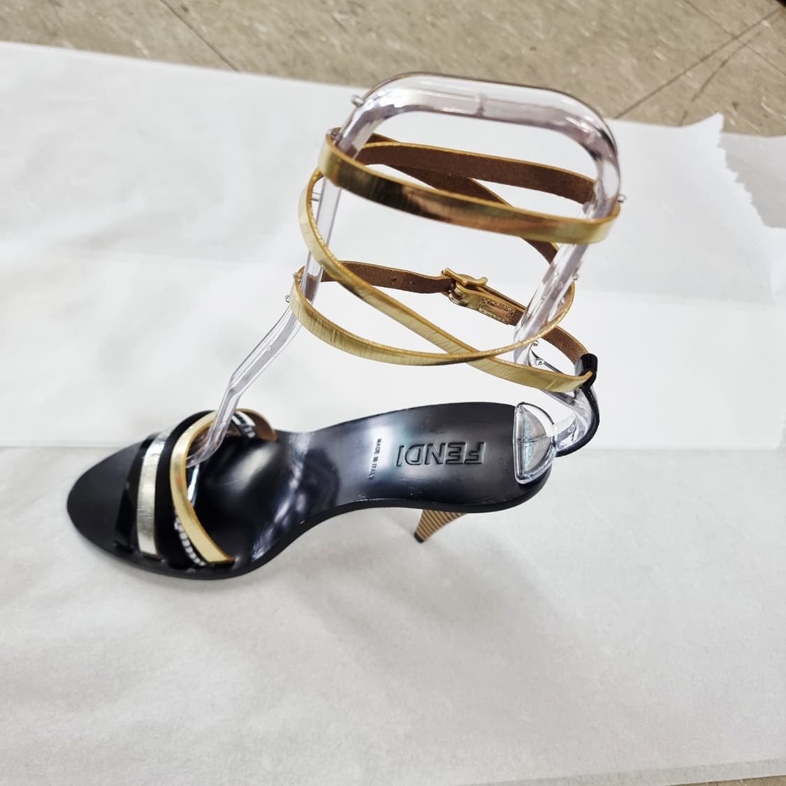 펜디 FENDI 하이힐 샌들 구두 슈즈 스트랩 오픈토힐 (240/37) 상품이미지3