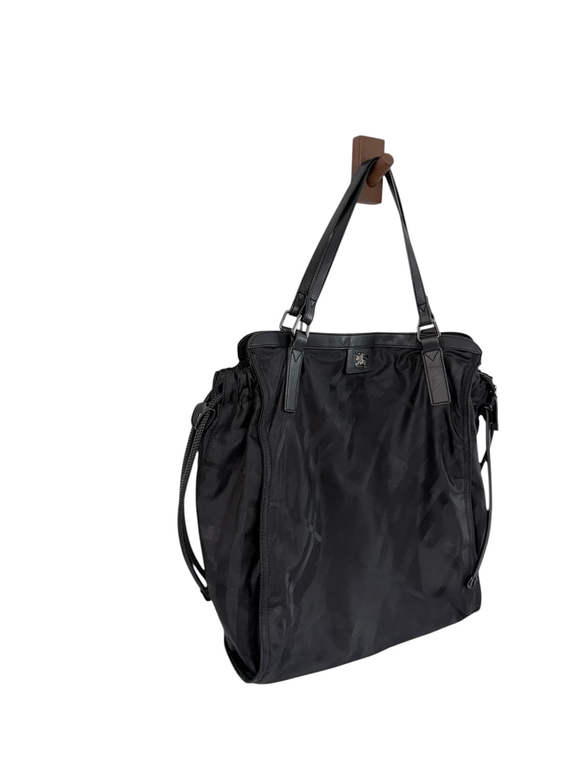 버버리 나일론 백 블랙 상품이미지2