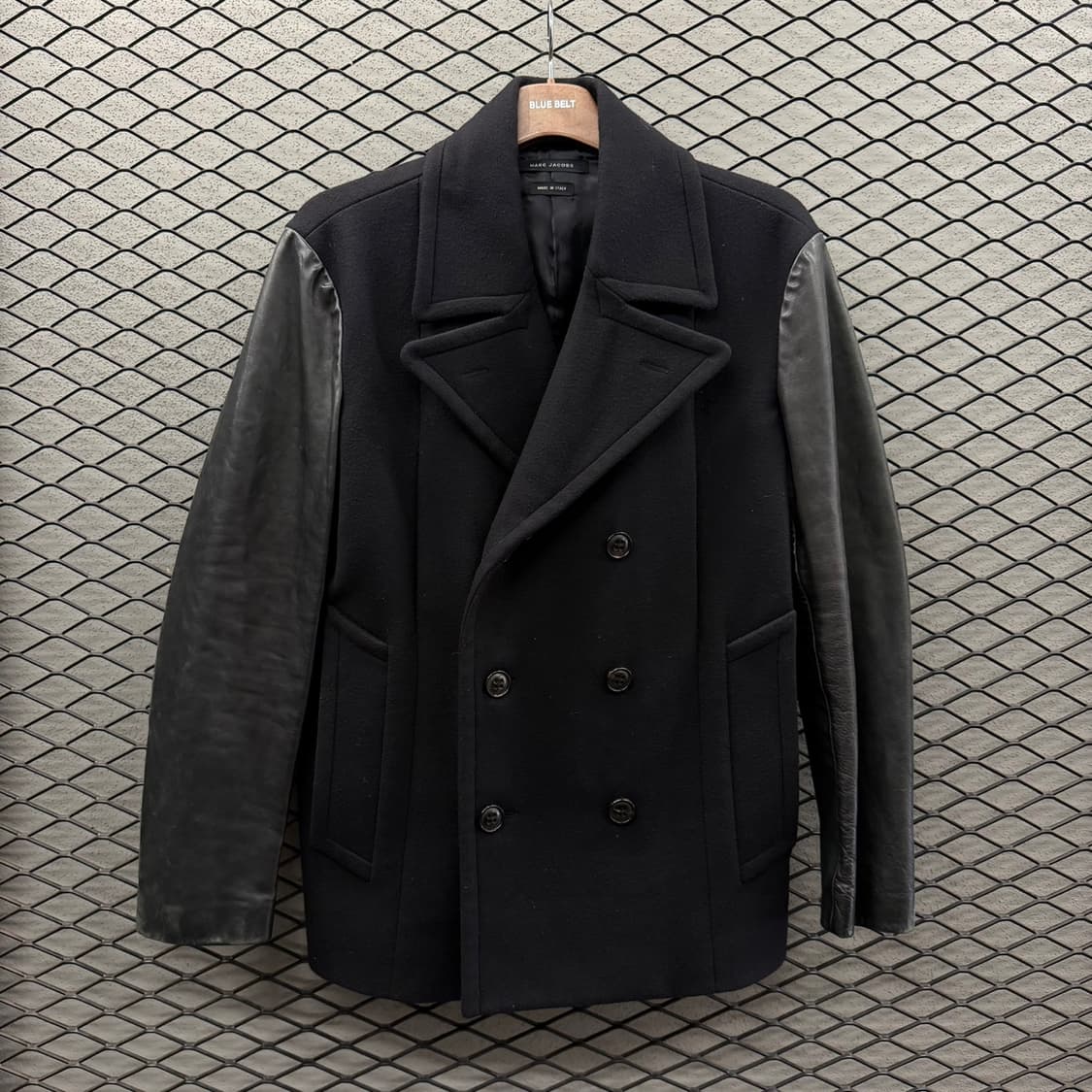 MARC JACOBS 마크제이콥스 울 피코트 레더 패널링 빅포켓 디테일 상품이미지2