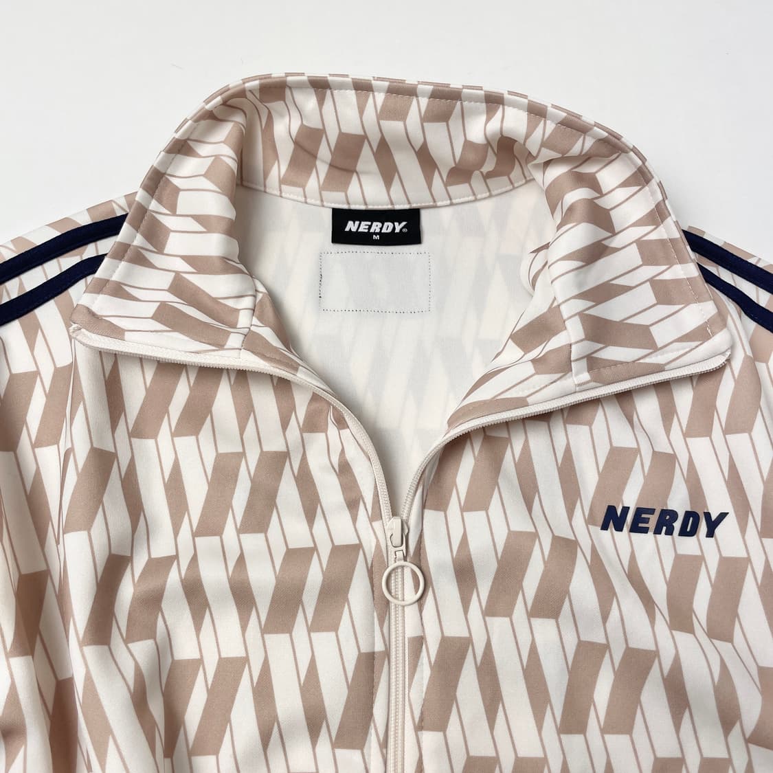 [택포] 널디 심볼 패턴 트랙탑 져지 M 상품이미지3