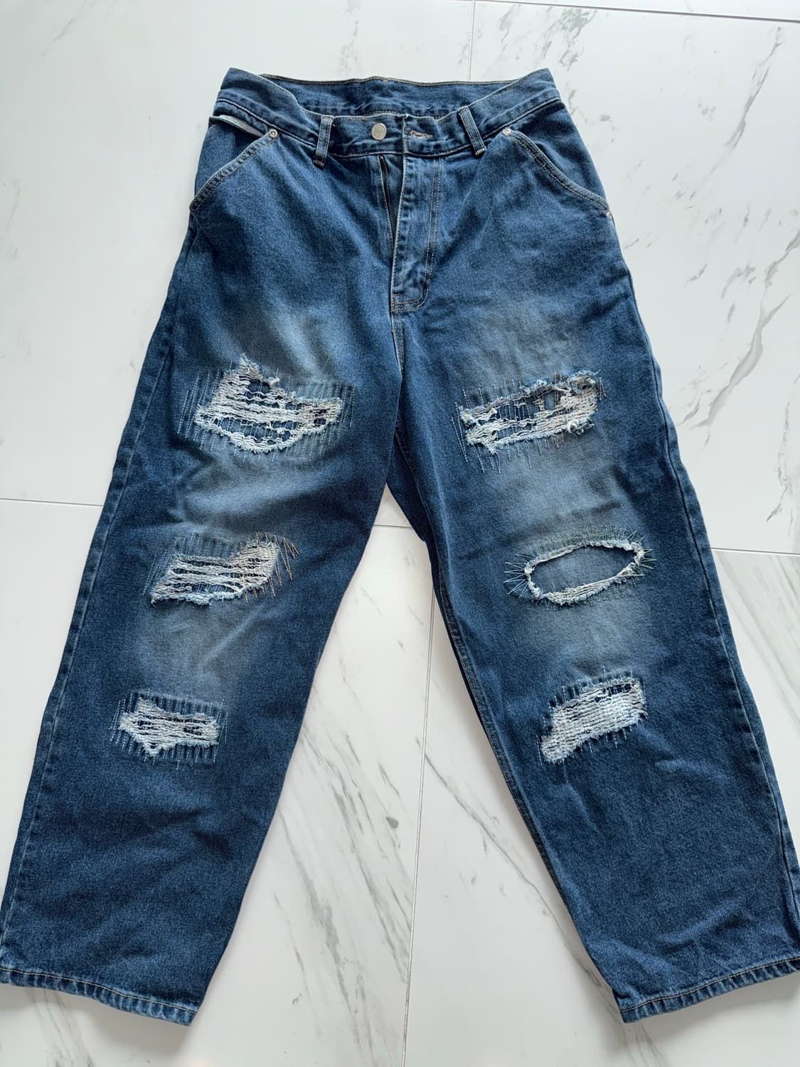 STITCH DISTRESSED PANTS (DENIM) 상품이미지1