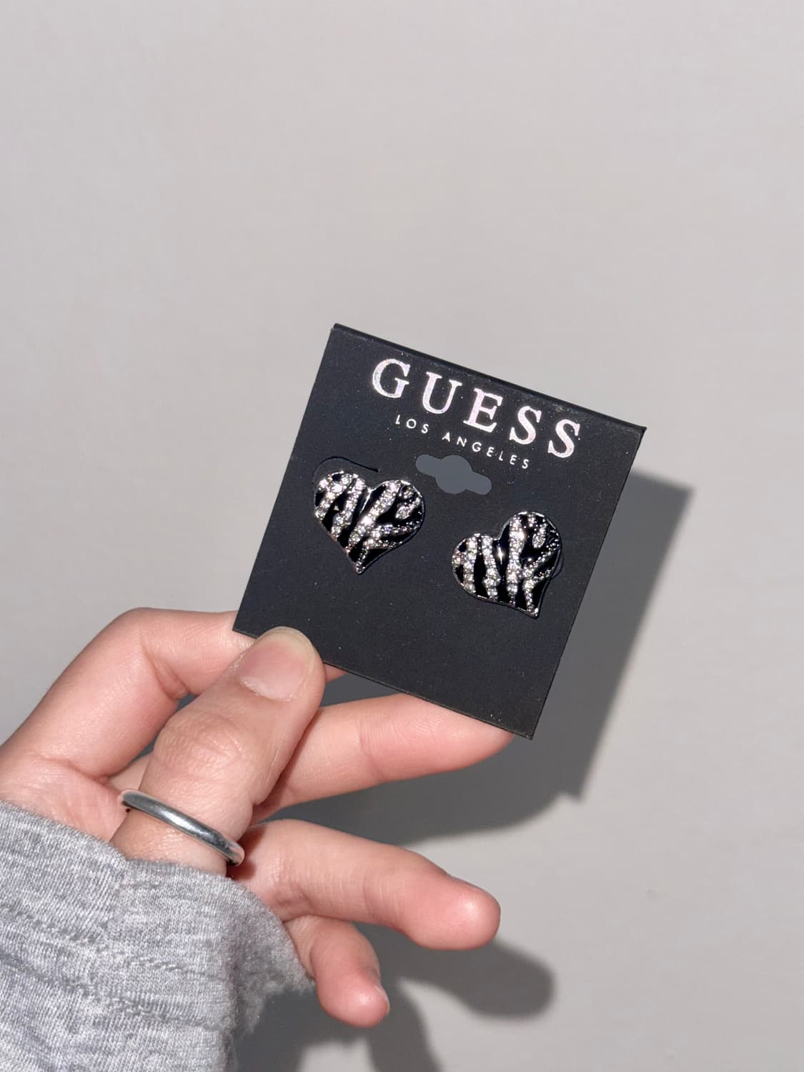 게스 갸루 지브라 큐빅 이어링 상품이미지3