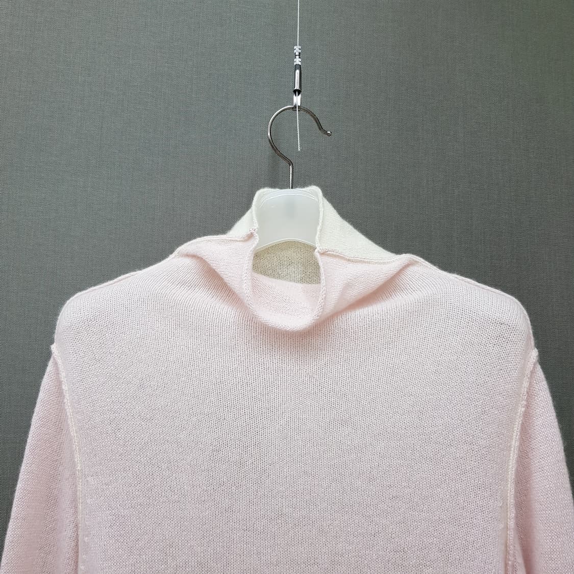 손정완 2021 배색 캐시미어 100 하이넥 니트 55사이즈 상품이미지2