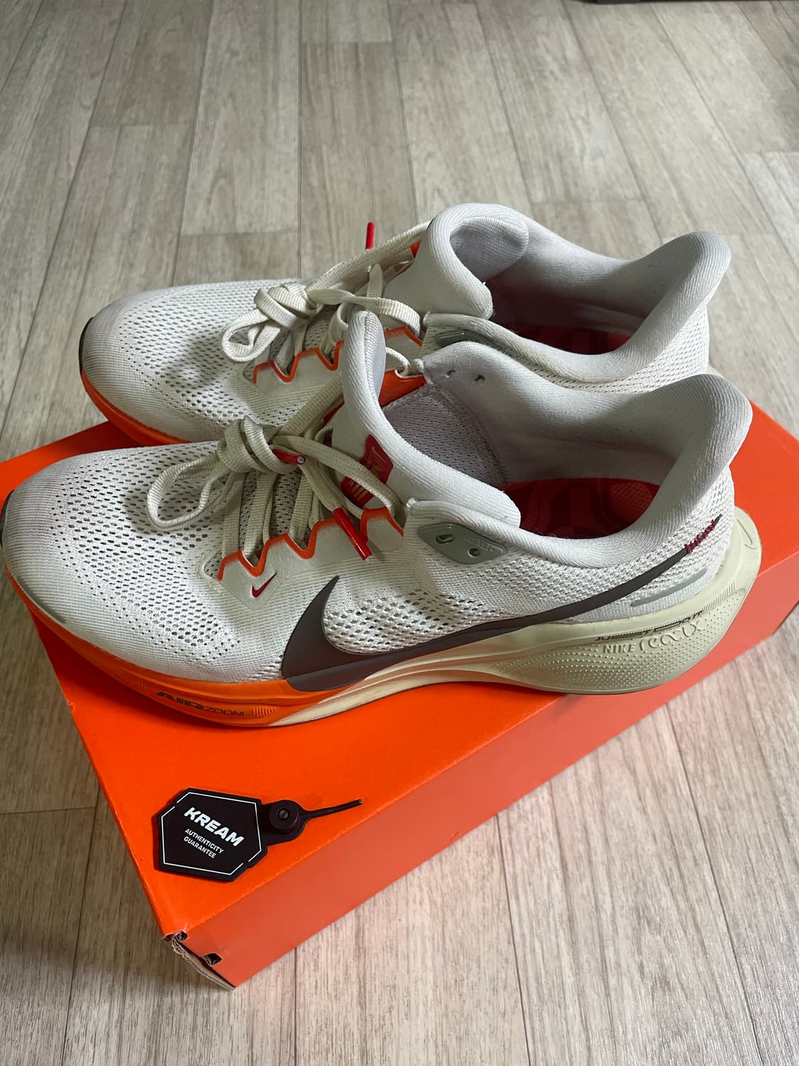 나이키 페가수스 41 세일 라이트 카키 260 러닝화 상품이미지1