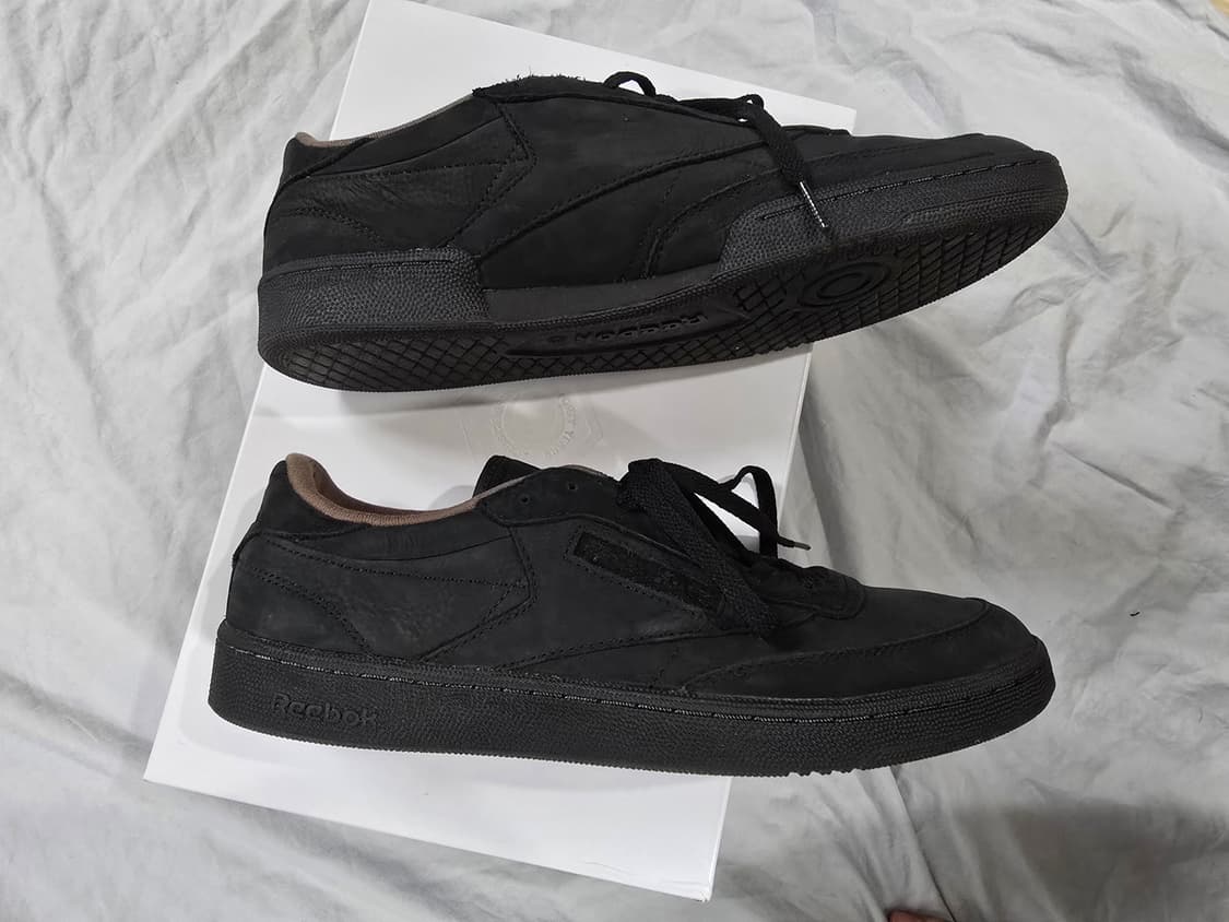 리복 클럽C 85 스웨이드 40th 워시드 블랙 300 상품이미지4