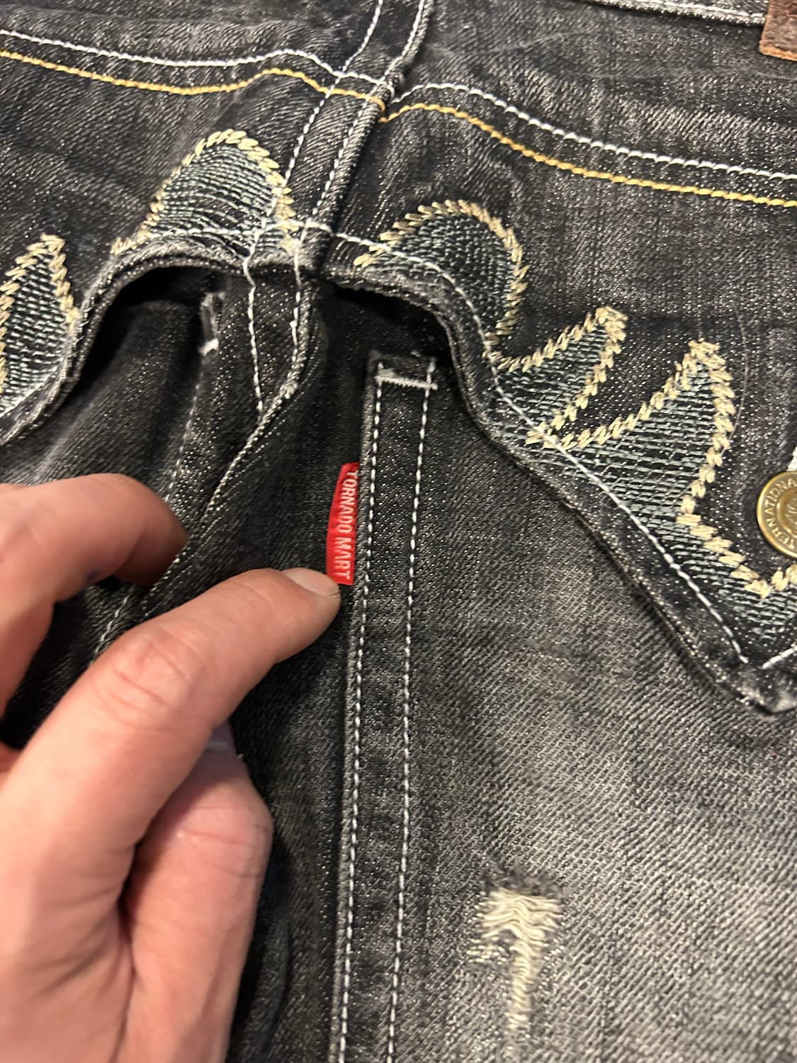 W-M) 토네이도 마트 트라이벌 자수 부츠컷 로우라이즈 데님팬츠 상품이미지8