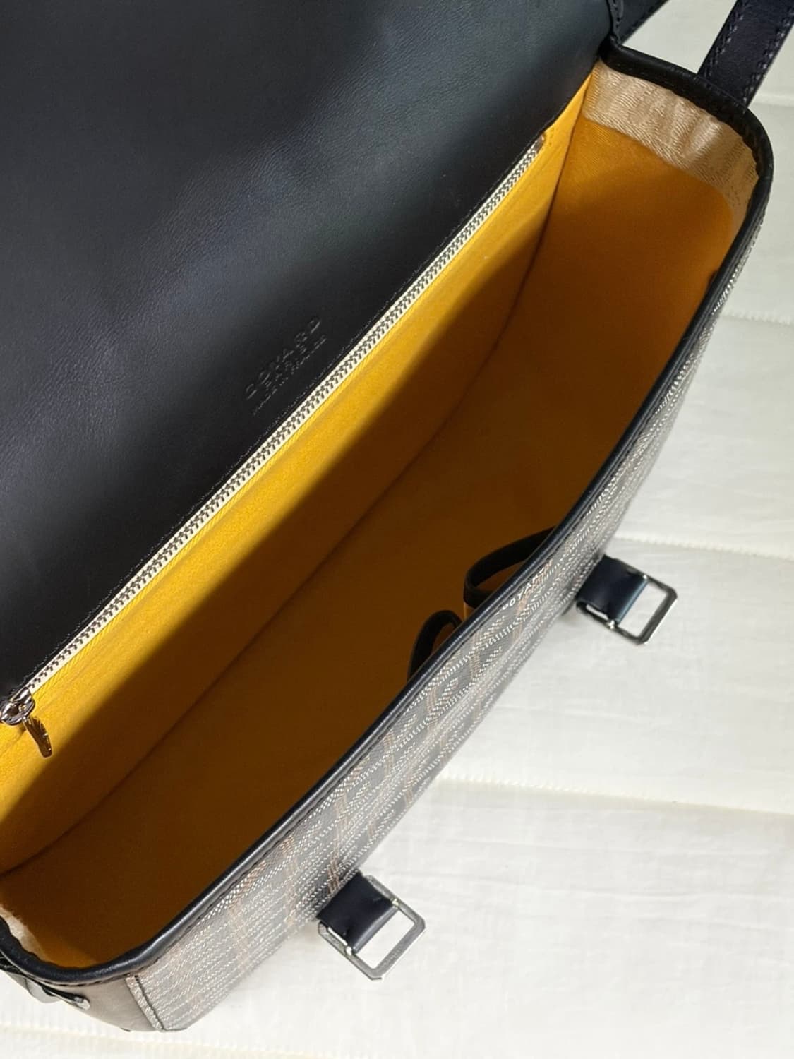 고야드 벨베데르 mm 블랙 크로스백 가방 (풀박스) 상품이미지6