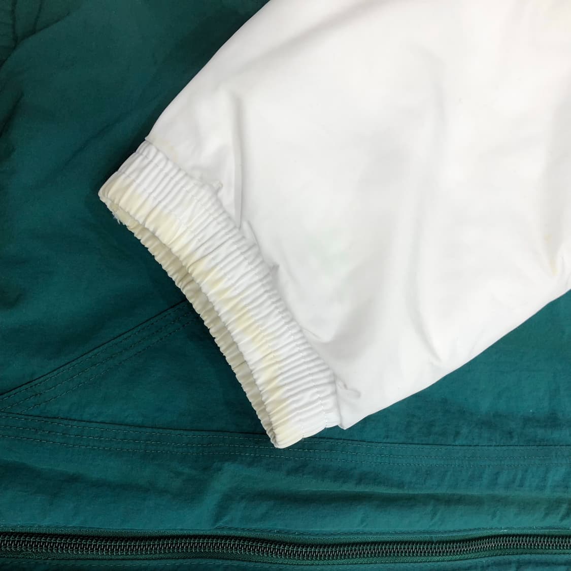 아디다스 백로고 패디드 바람막이 점퍼 자켓 상품이미지6