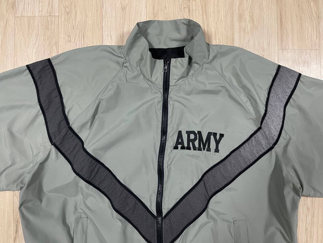105~110) 미군 오리지널 IPFU 1세대 트레이닝 자켓(민트급) 상품이미지5
