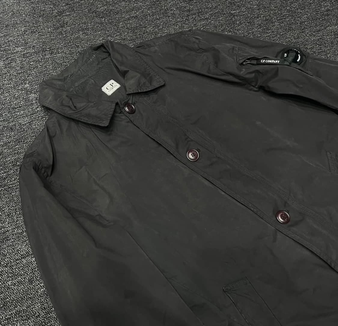 CP컴퍼니 사이드 렌즈 나일론 코트 상품이미지8