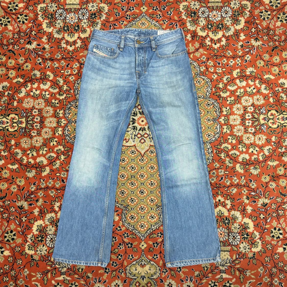 [29] 디젤 자티니 부츠컷 플레어진 데님 팬츠 상품이미지1