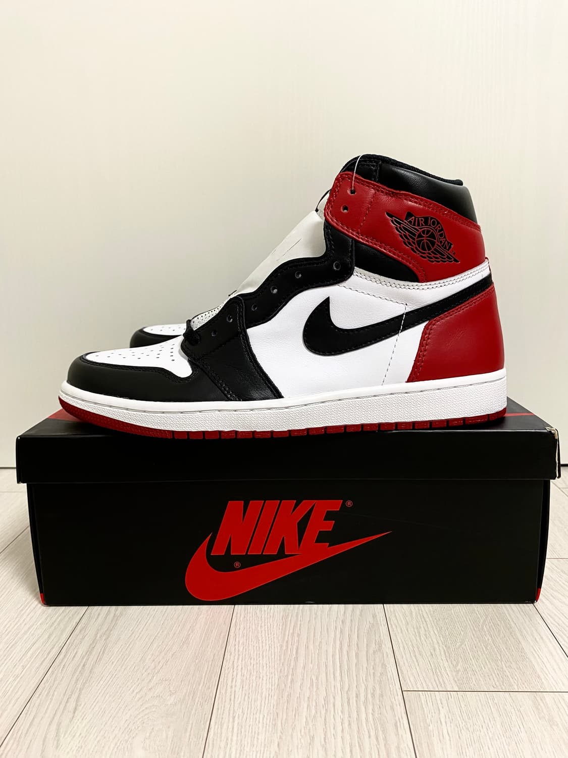 NIKE AIR JORDAN 1 HIGH OG BLACK TOE 2016 상품이미지1