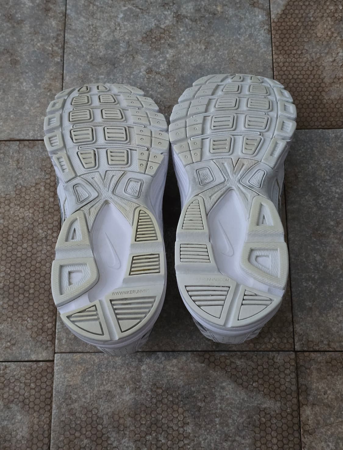 (230)나이키 이니시에이터 화이트 상품이미지10