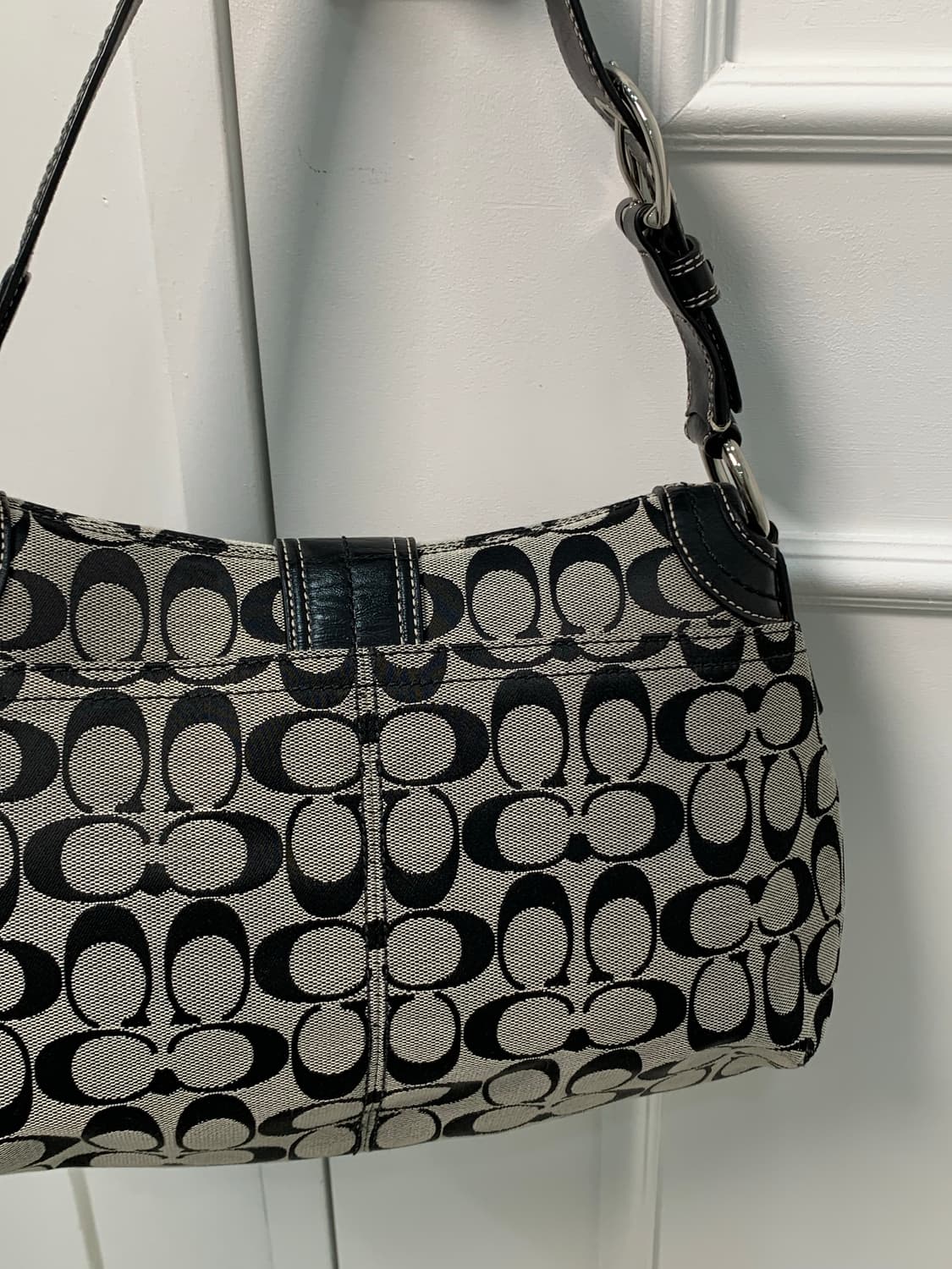 [S급] 🖤 Coach 버클 다크네이비 숄더백 상품이미지6