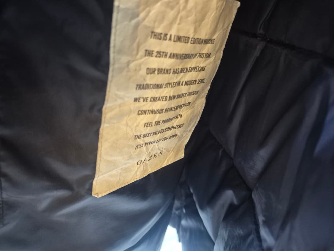 OLZEN 남성 네이비 패딩 코트 105 상품이미지4