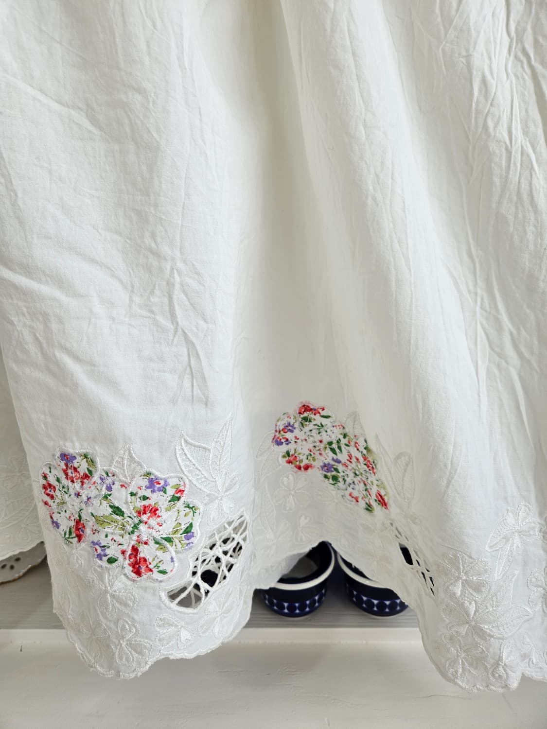 플라워 자수 화이트 원피스 상품이미지6