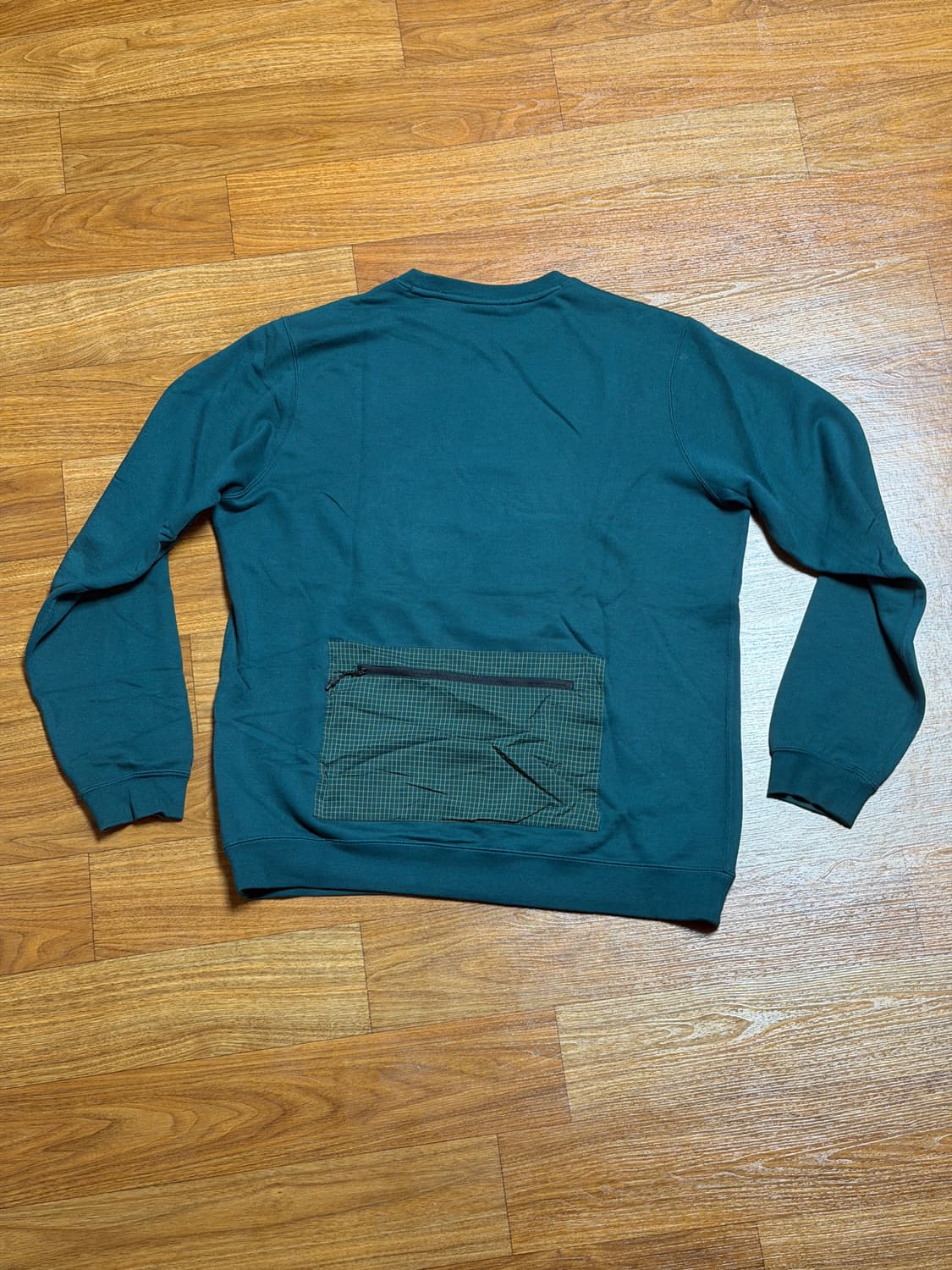 나이키 acg 빅로고 크루넥 상품이미지2