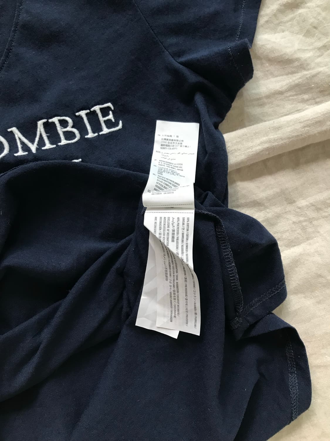 아베크롬비 자수로고 여성라인 브이넥 반팔티 상품이미지8