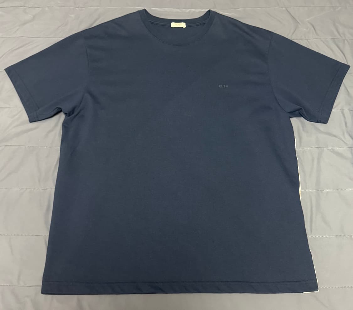 엑슬림 xlim EP.7 SYNOPSIS 02 반팔 티셔츠 네이비 상품이미지9