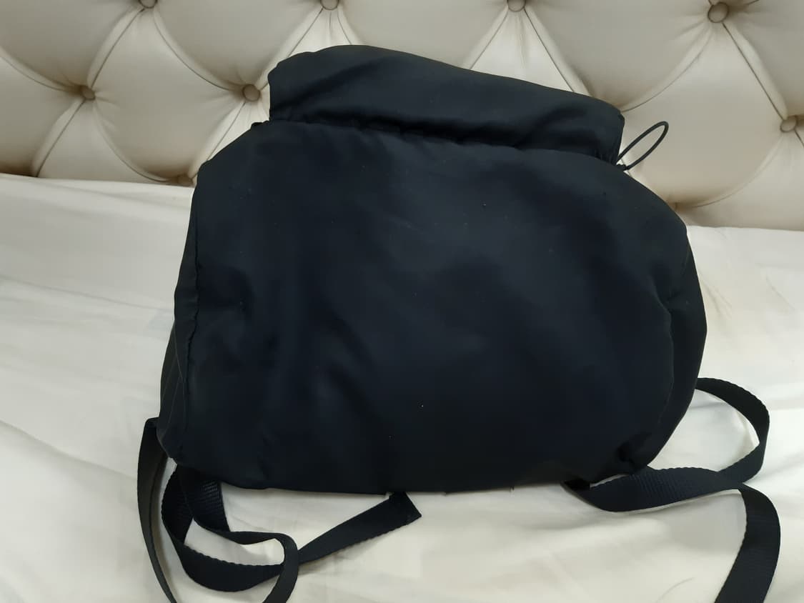 프라다 블랙백팩 정품 상품이미지3