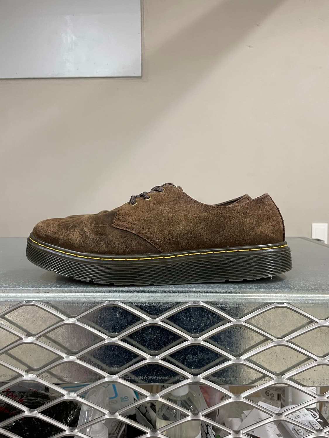 닥터마틴 자발라 로우 다크 브라운 uk8 상품이미지1