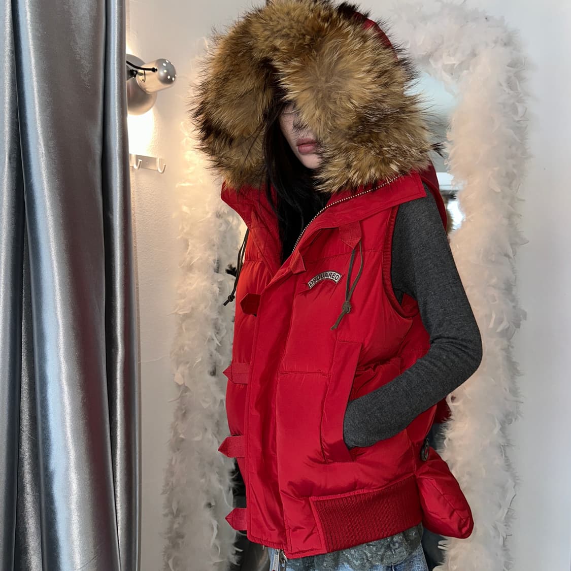 2000s 빈티지 디스퀘이드 퍼 크롭 패딩 베스트 상품이미지1