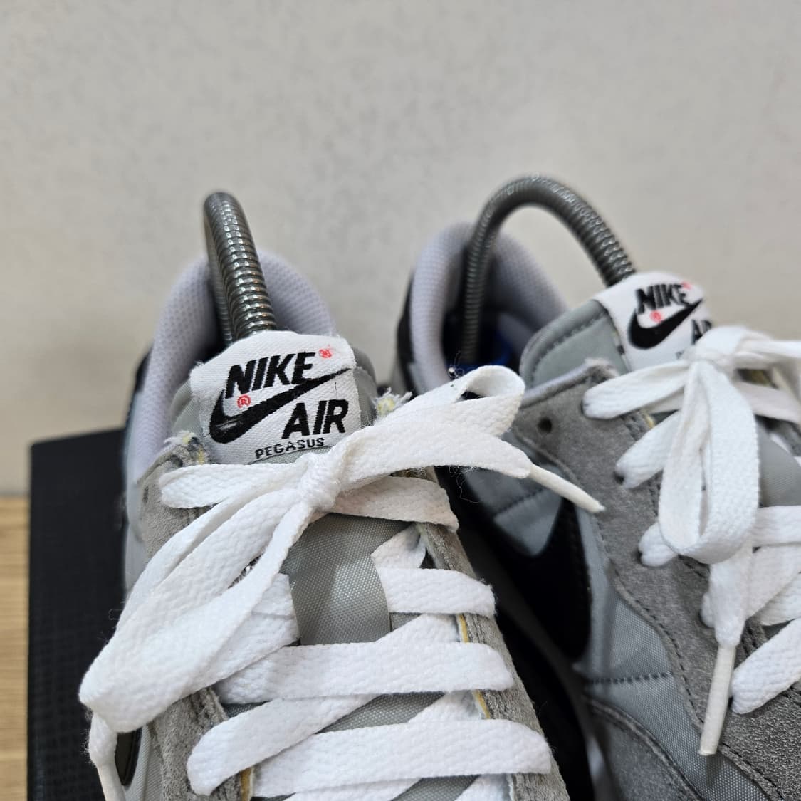 250 나이키 빈티지 에어 페가수스 83 울프그레이 상품이미지5