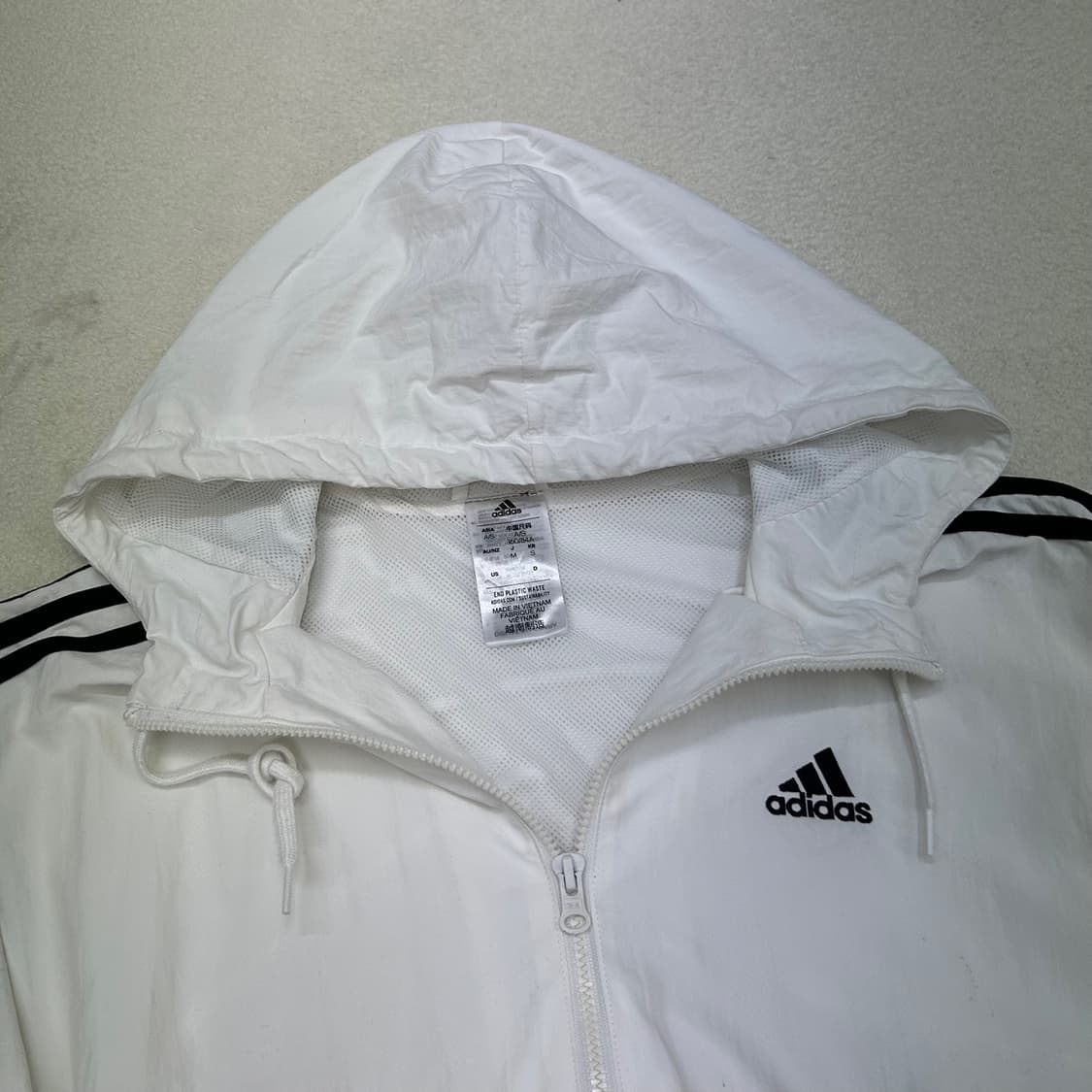 Adidas white windbreak jacket 상품이미지5