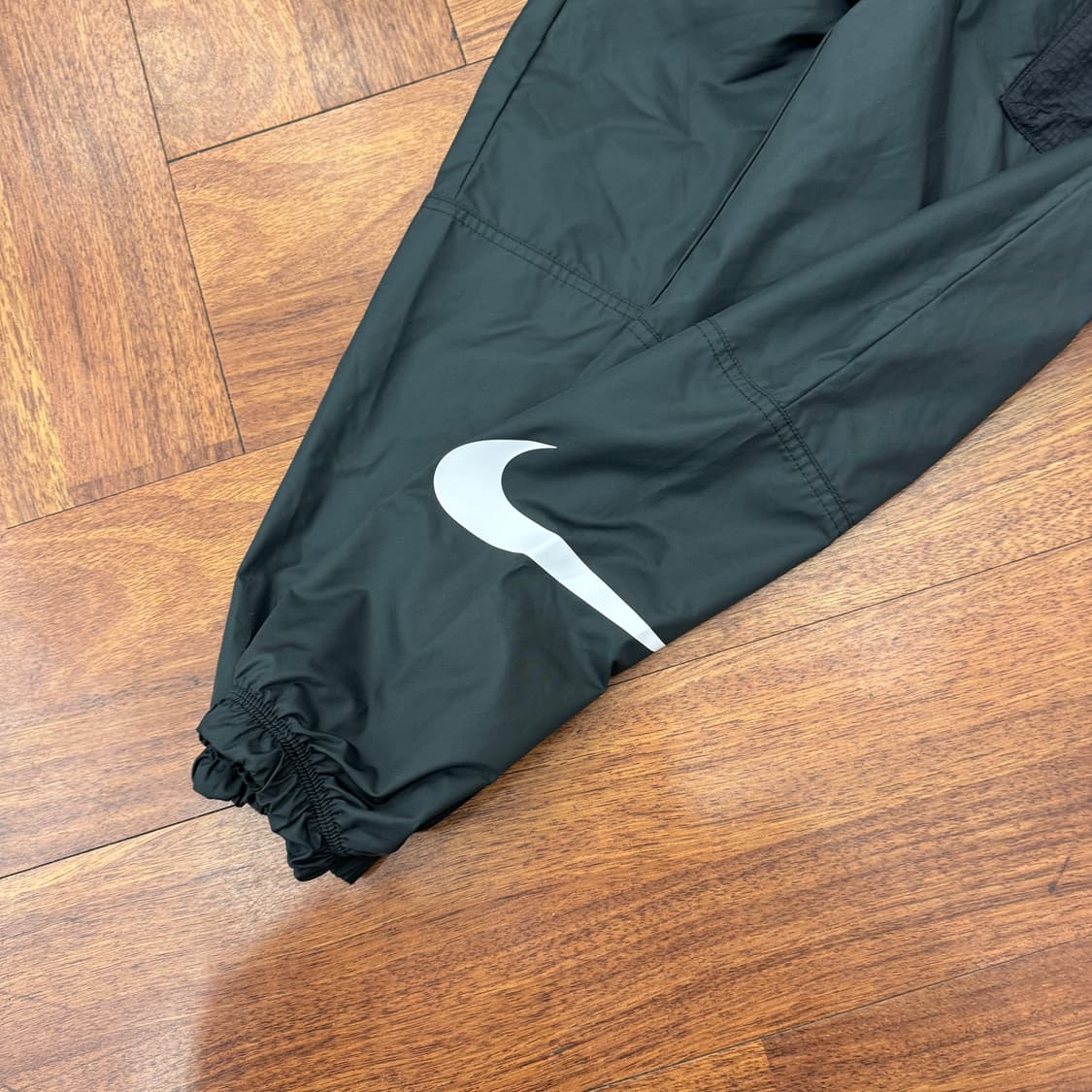 여성용 S 나이키 스우시 빅로고 우븐 팬츠  상품이미지3