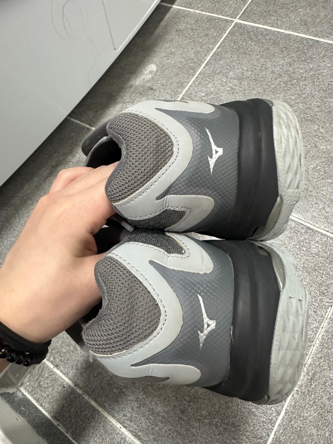 미즈노 웨이브 라이트닝 z3 235 상품이미지3