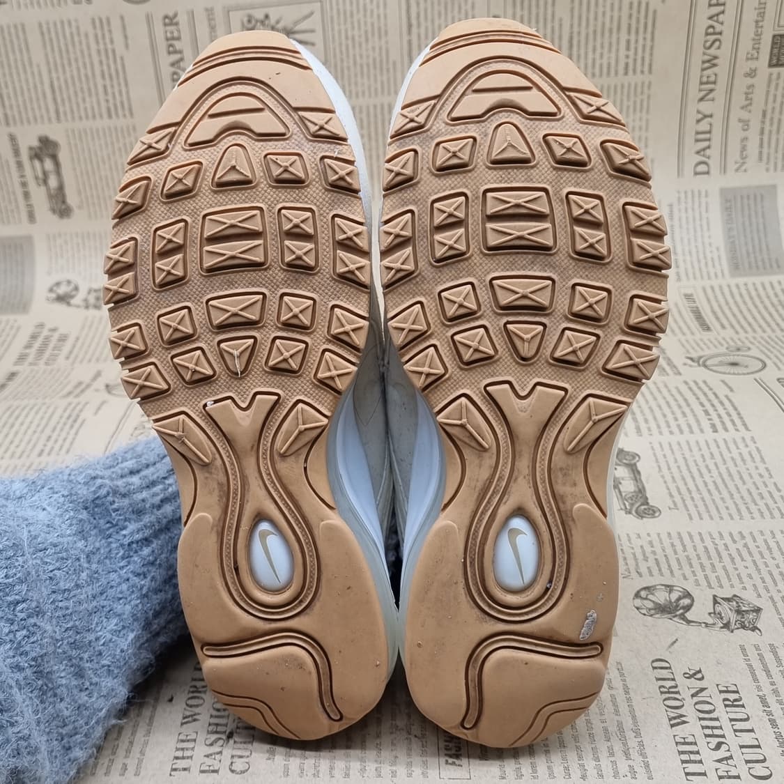 나이키 에어맥스 97 LX 우븐파슬 235 상품이미지3