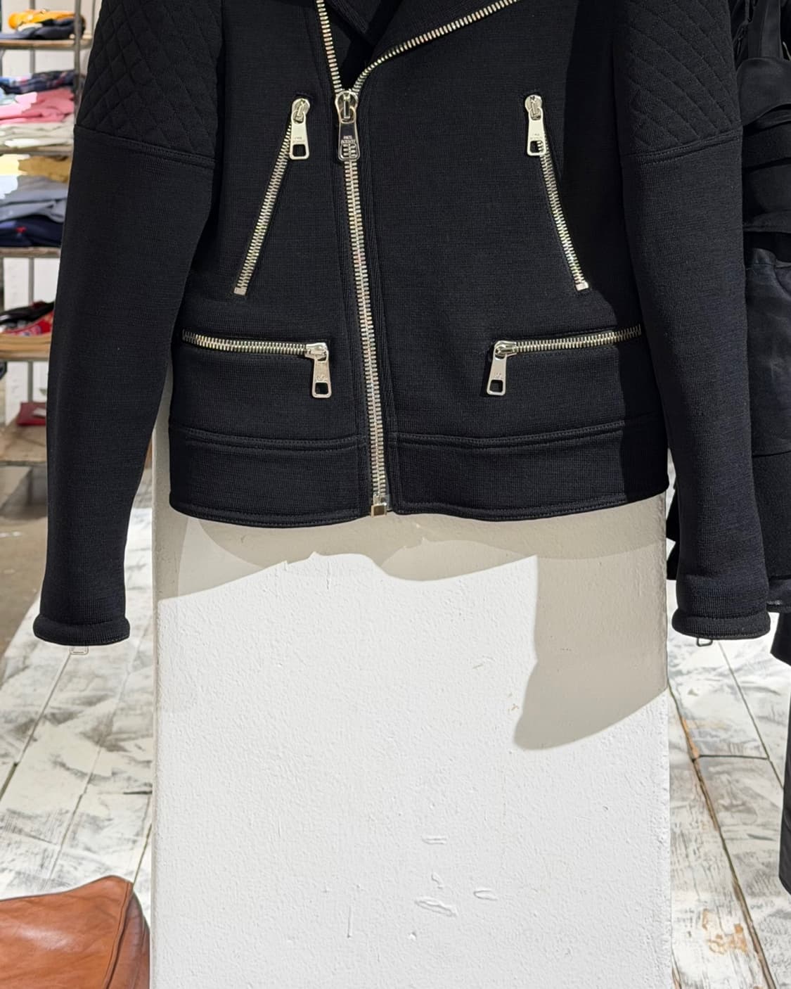 닐바렛 블랙 슬림핏 버진울 바이커 자켓  상품이미지5