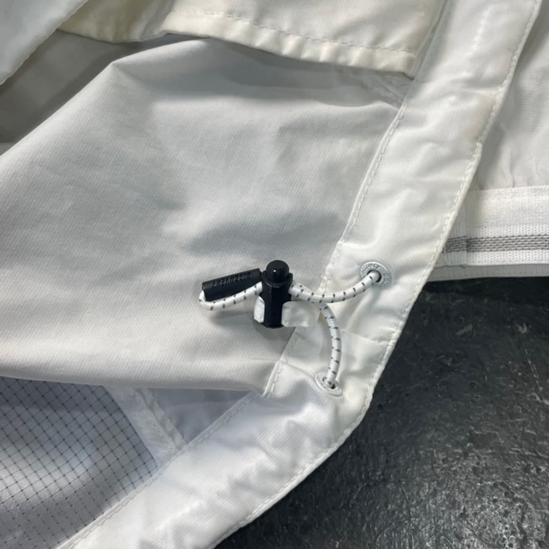 100 디스커버리 경량 바람막이  상품이미지5