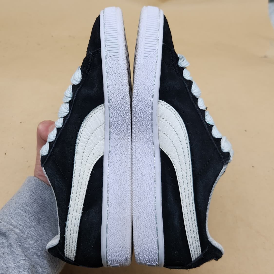 퓨마 스웨이드 여성 스니커즈 230 상품이미지5