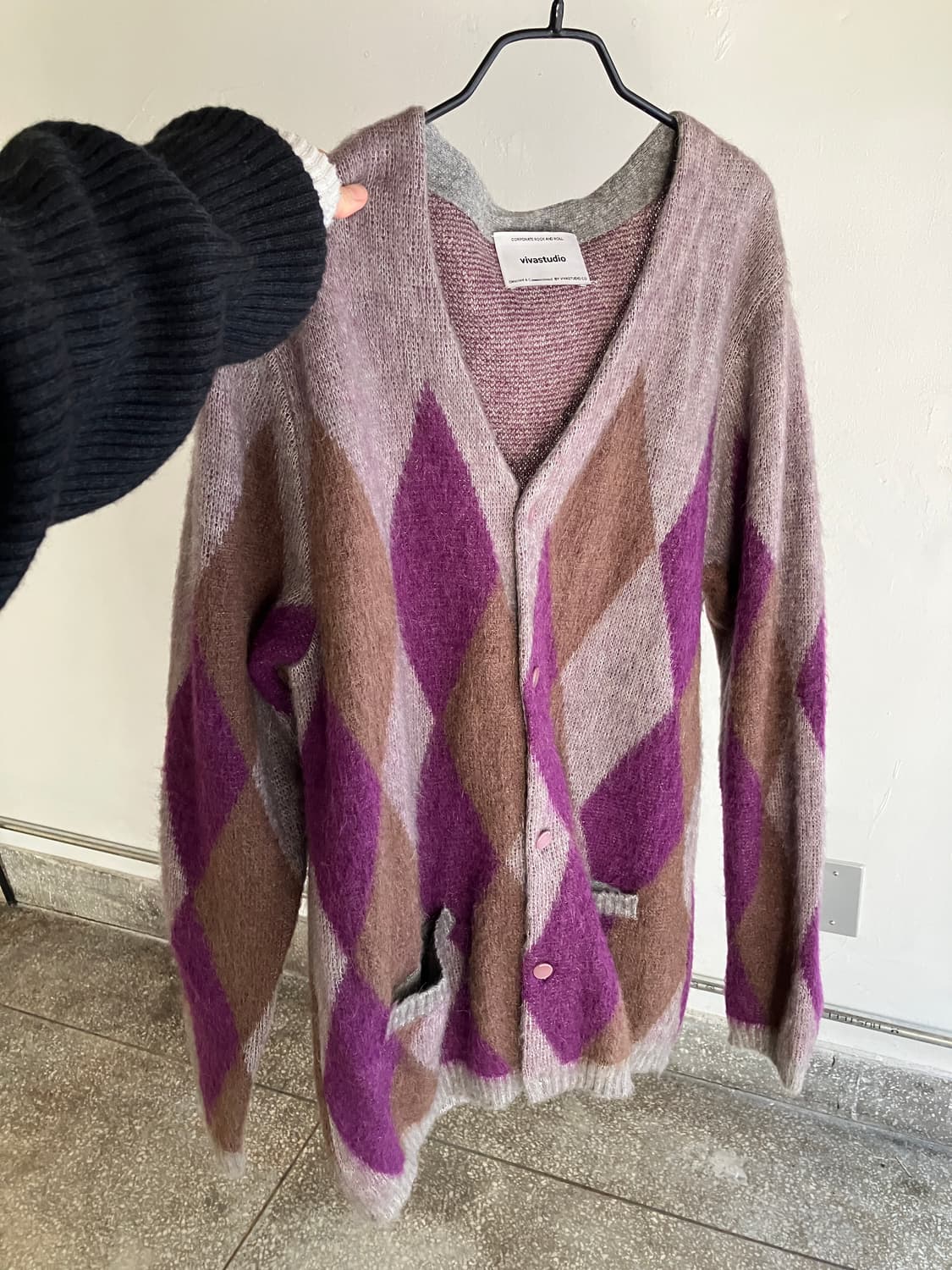 비바스튜디오 모헤어 아가일 가디건  상품이미지1