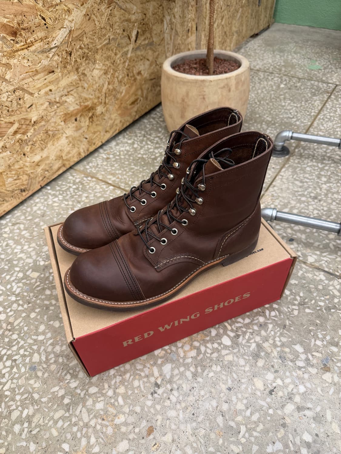 레드윙 아이언레인저 8111 9D 상품이미지1