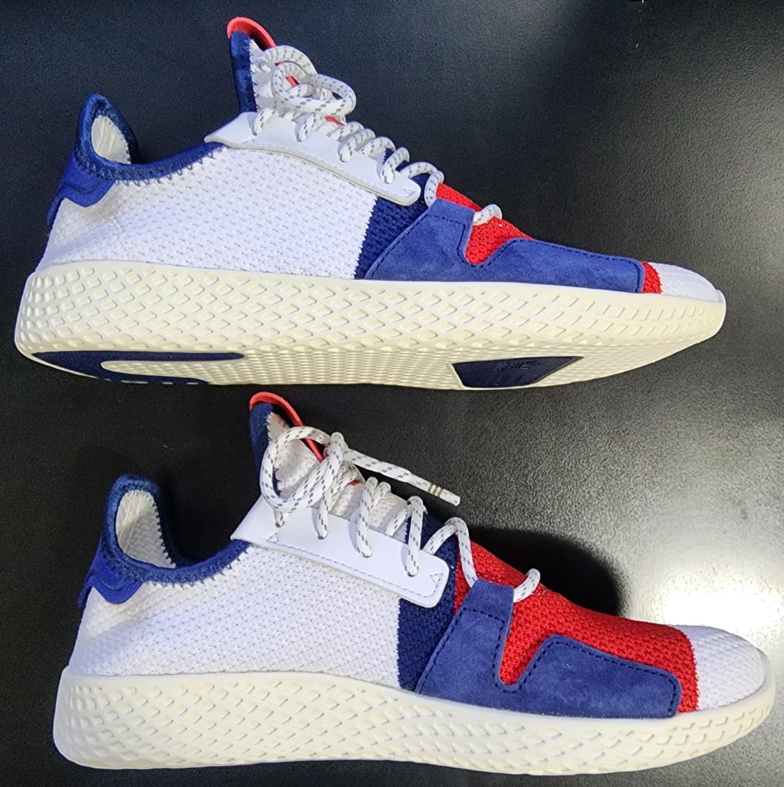 [255] 아디다스 퍼렐 BBC 테니스 휴 V2 HU 상품이미지5