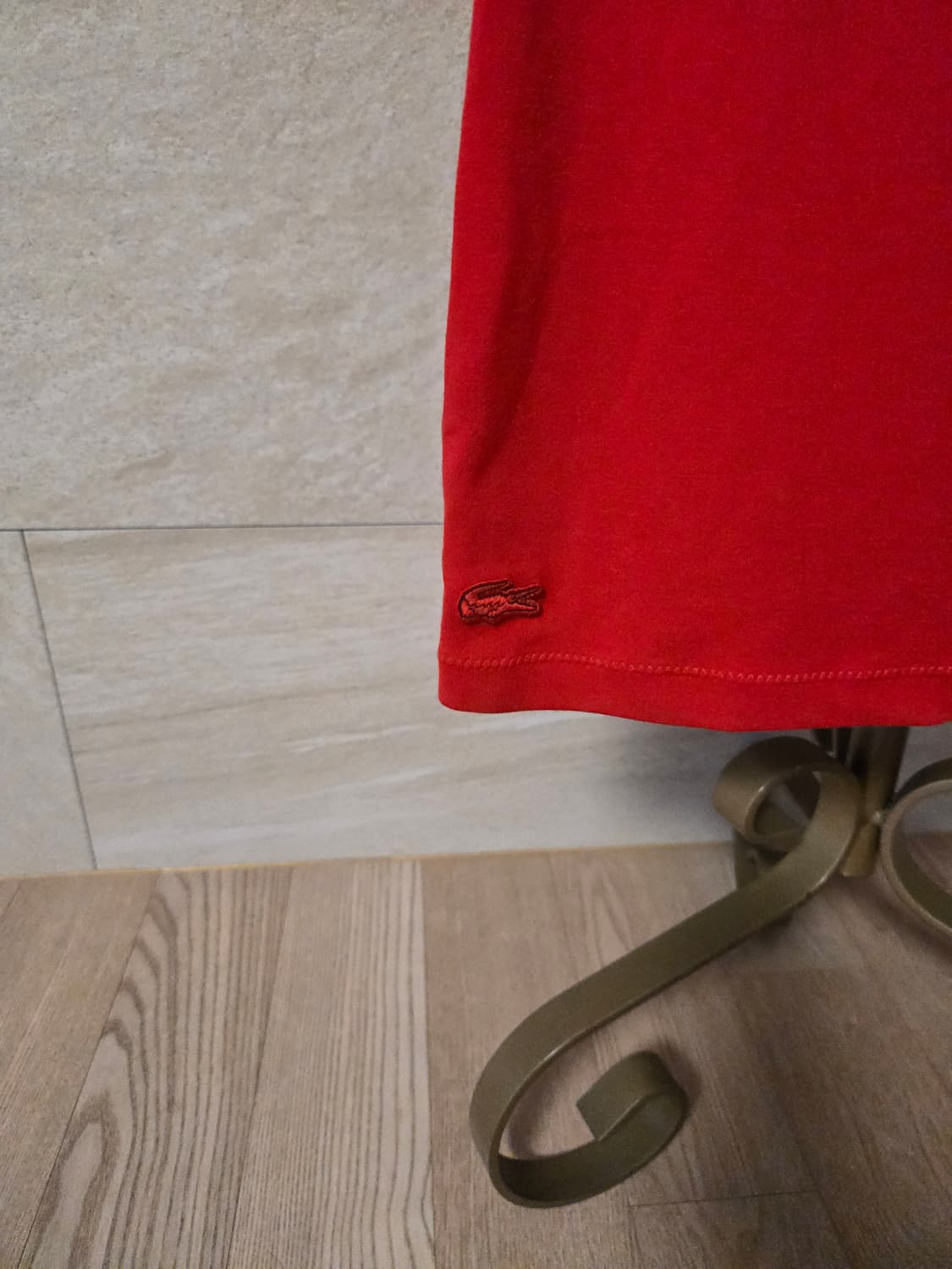 [34/90] 라코스테 여성 입술넥 반팔티 상품이미지4