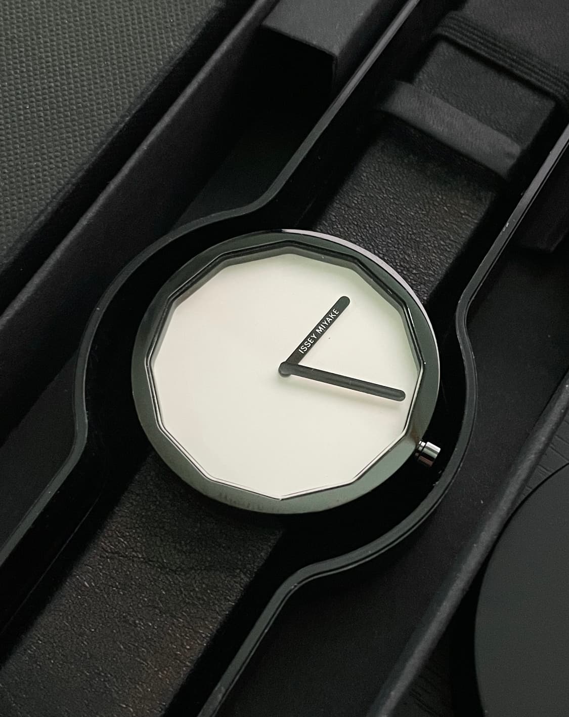 이세이미야케 트웰브 시계 나오토 후카사와 디자인 손목시계 상품이미지3