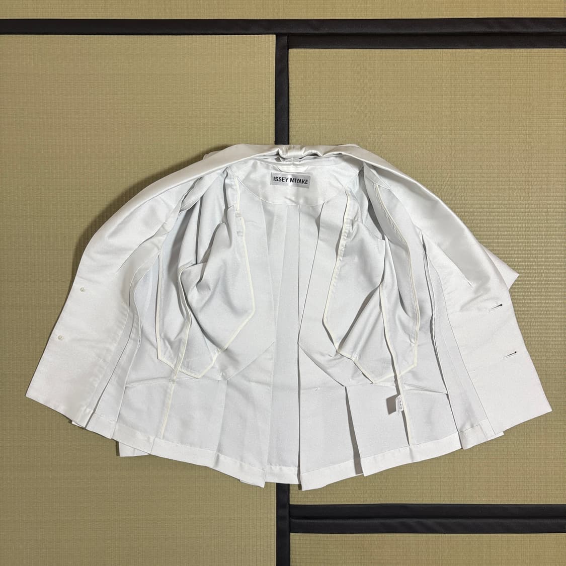 ISSEY MIYAKE 이세이미야케 플리츠 자켓 상품이미지3