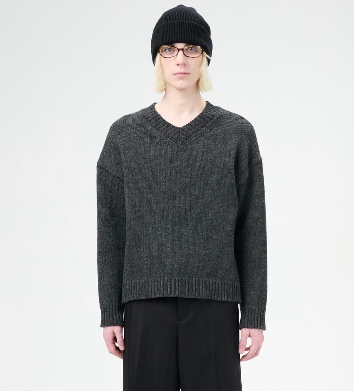 아워레가시 소나 브이넥 니트 상품이미지1