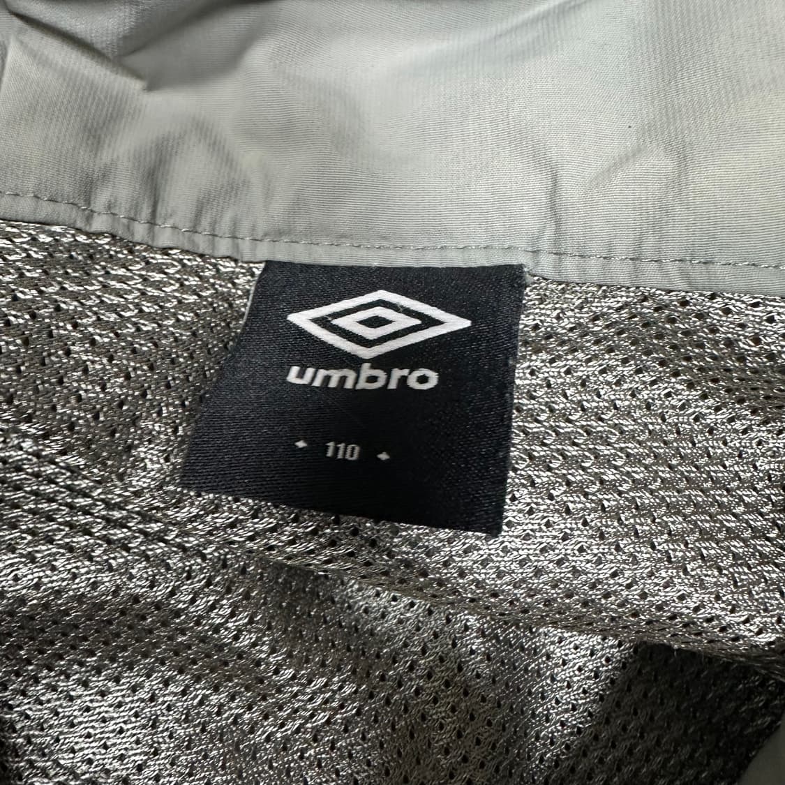 ✨ (바배) 엄브로 아노락 반집업 바람막이 상품이미지3