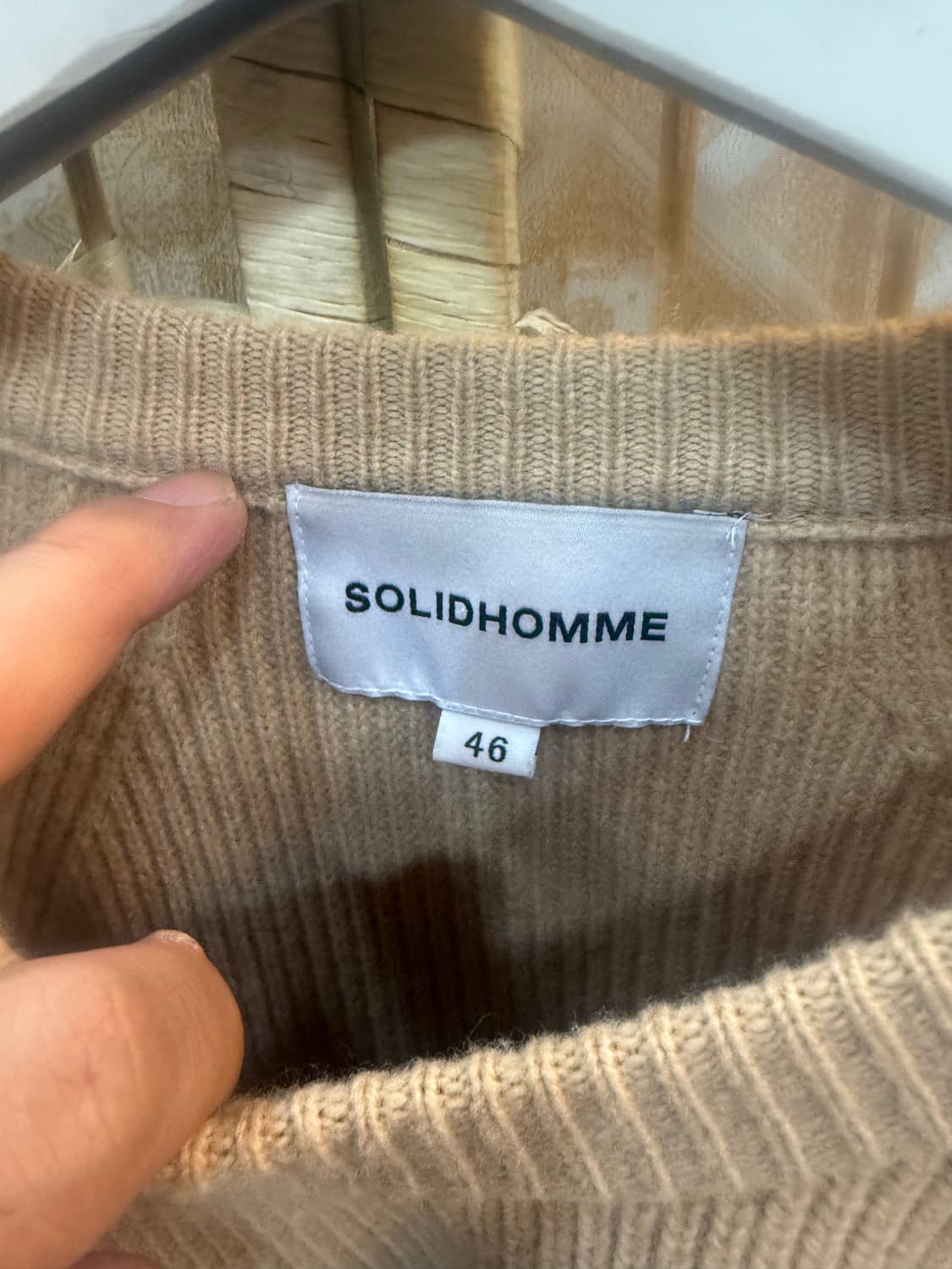 46/100 정품 솔리드옴므 가오리 니트 팝니다 상품이미지2