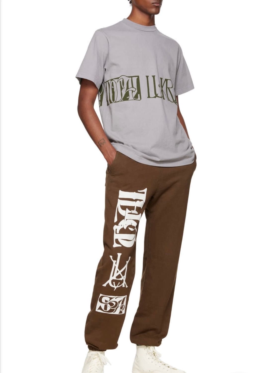 Total Luxury Spa /Gray Monogram T-Shirt 상품이미지1