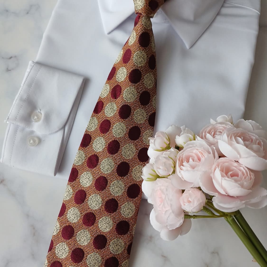 디올 실크 버건디 자카드 도트 넥타이 10cm A+등급 A19208
 상품이미지6
