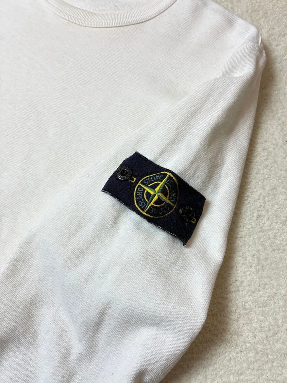 스톤아일랜드 와펜 패치 크루넥 맨투맨 PN6370 상품이미지5